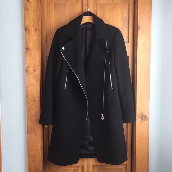 Zara Jackets & Blazers - Zara Black Side Zip Coat
